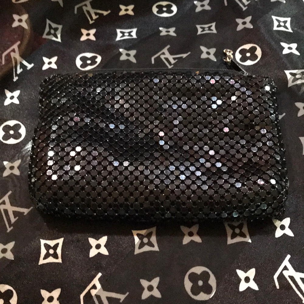 Nice Small Whiting And Davis Change Purse - image 3